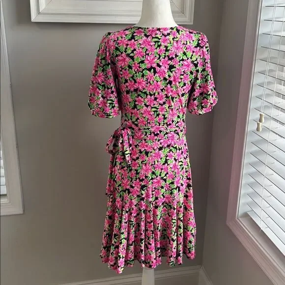 Lilly Pulitzer Kessler Lil Lilly Onyx Pink Green Floral Ruffle Wrap Dress XS - Picture 6 of 11